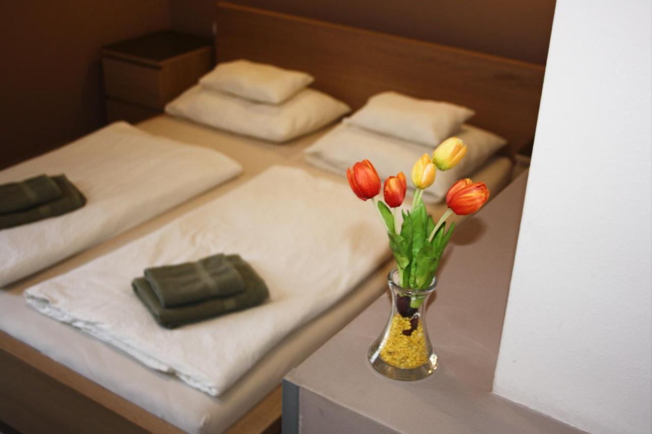 Polus Couette-café 3*