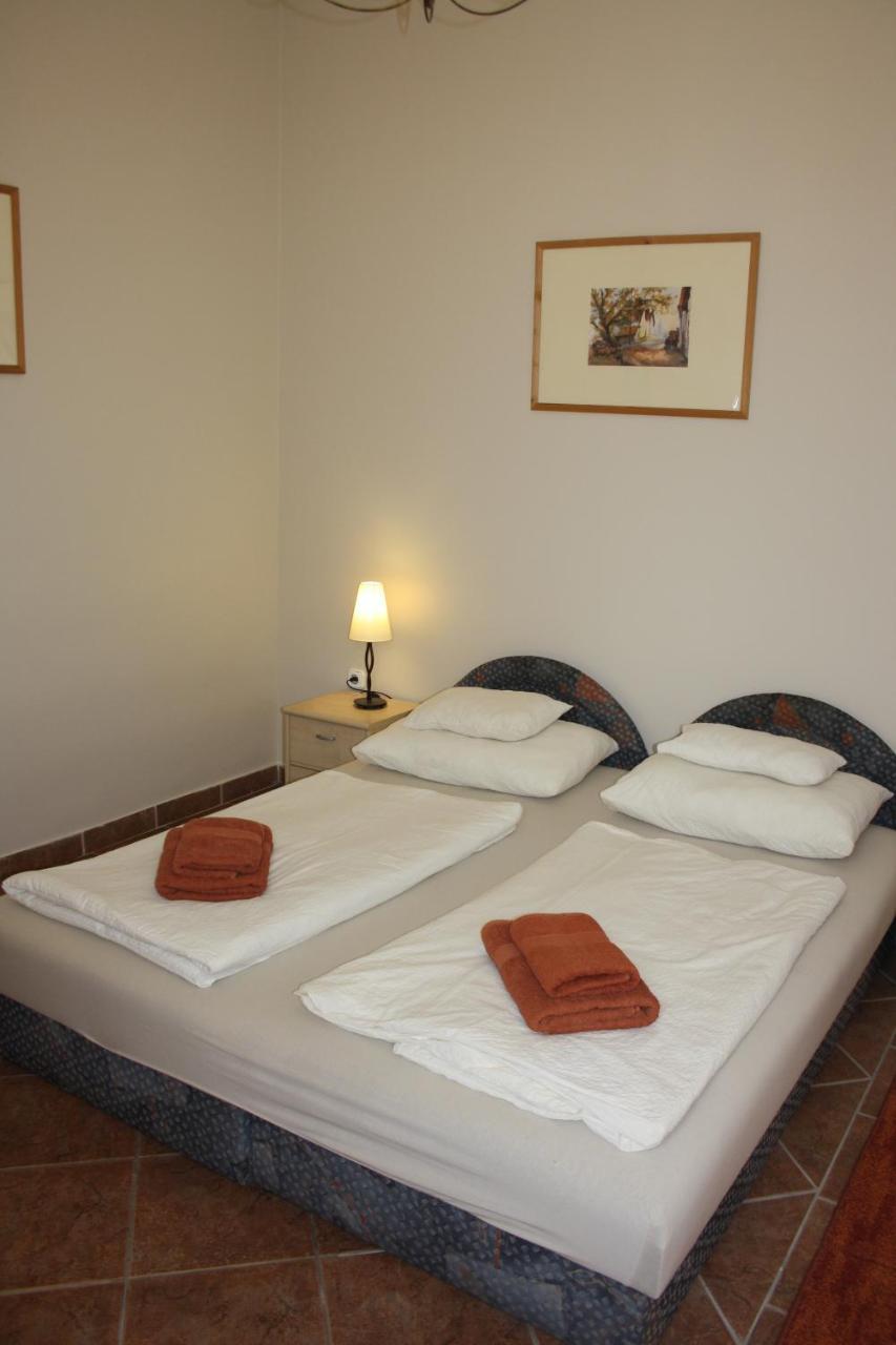 Polus Couette-café Sopron