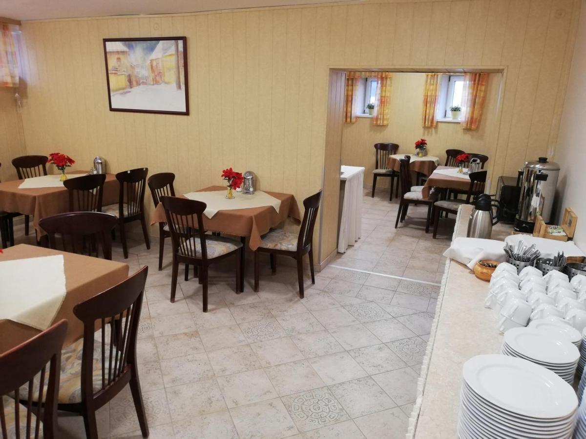 Polus Couette-café